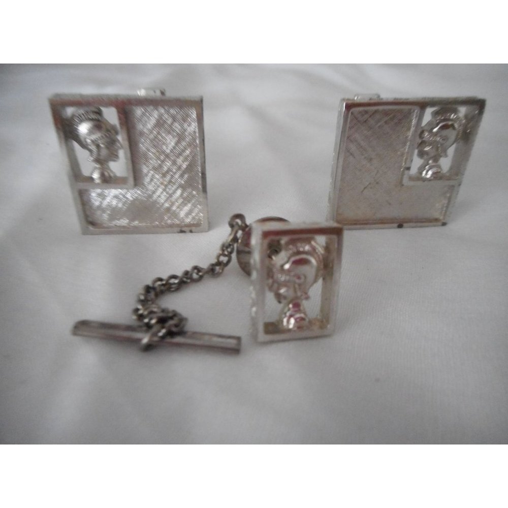 Vintage Sarah Coventry Silver Tone Roman Centurian Tie tack Cufflinks Cuff Links